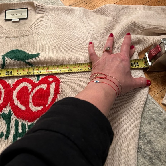 Gucci Wool Sweater with Cherry Intarsia in White NEW WITH TAGS - Picture 7 of 8
